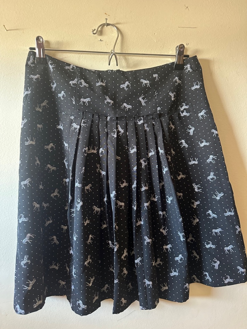 Joe Fresh- Novelty 🦓 zebra print Black Printed Pleated A-Line mini Skirt